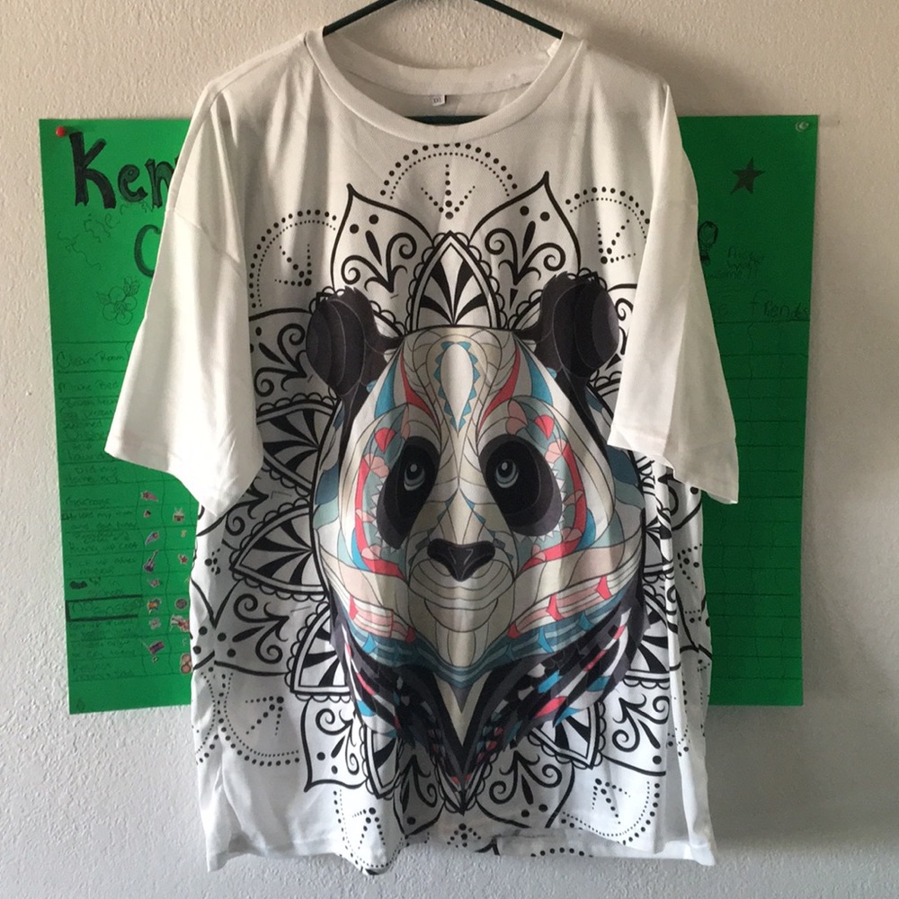 Panda T-shirt very nice.